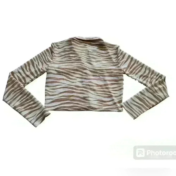 Women's Forever 21 Zebra Print tan & wht button up shirt sz M - Picture 5 of 6